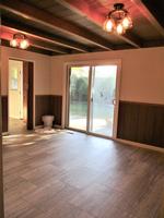 dining area/kitchen